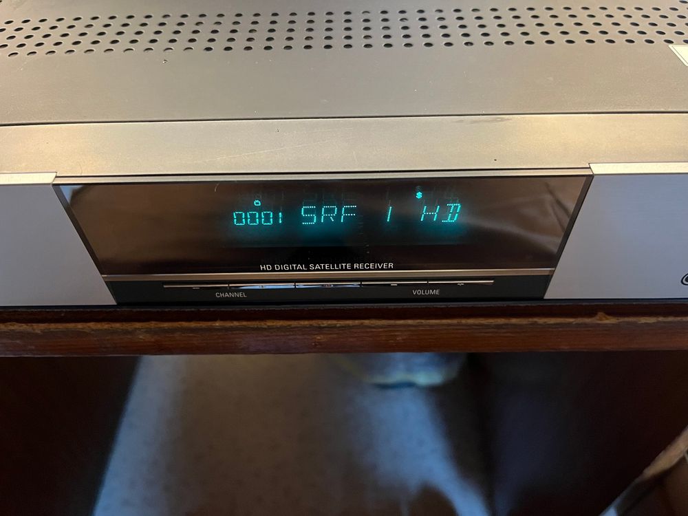 Topfield HDTVSatellitenReceiver TF 7700 HD PVR Kaufen auf Ricardo