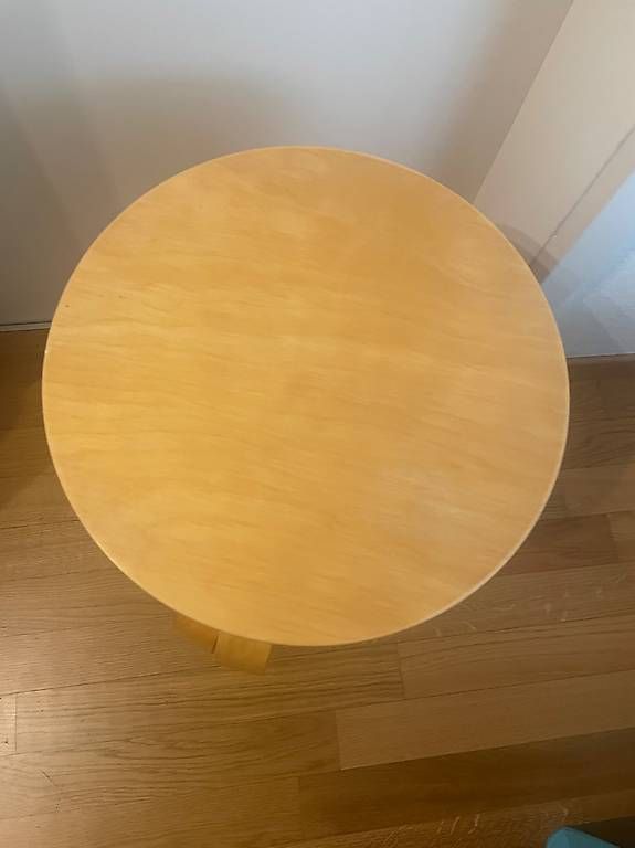Ikea Tabourets: Ikea frosta hocker 2 stück – D'occasion à Dübendorf par rocki07 2