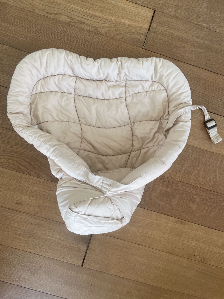 Ergo Baby Bauch- & Rückentragen: Ergobaby Neugeborenen-Einsatz – Gebraucht aus Wettingen von simomoxa