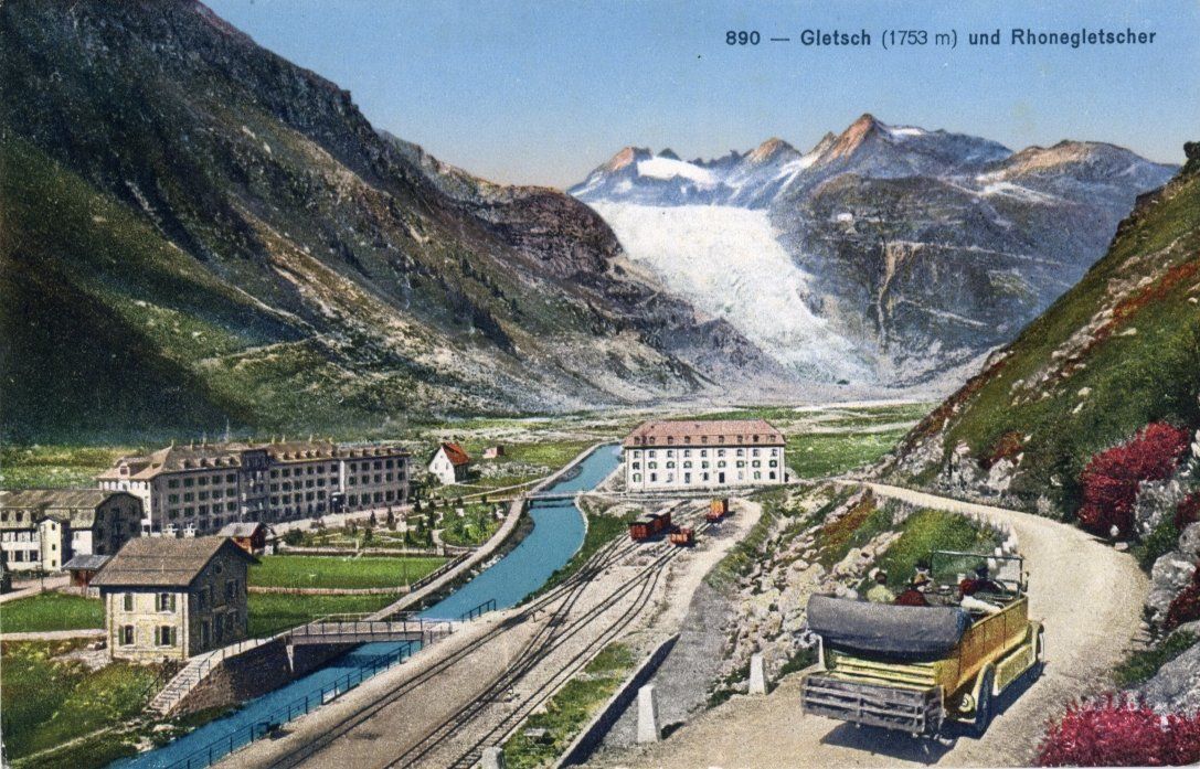 Cartes postales: Gletsch  VS  -   Postauto  und  Rhonegletscher – D'occasion à Brig par Valcards54