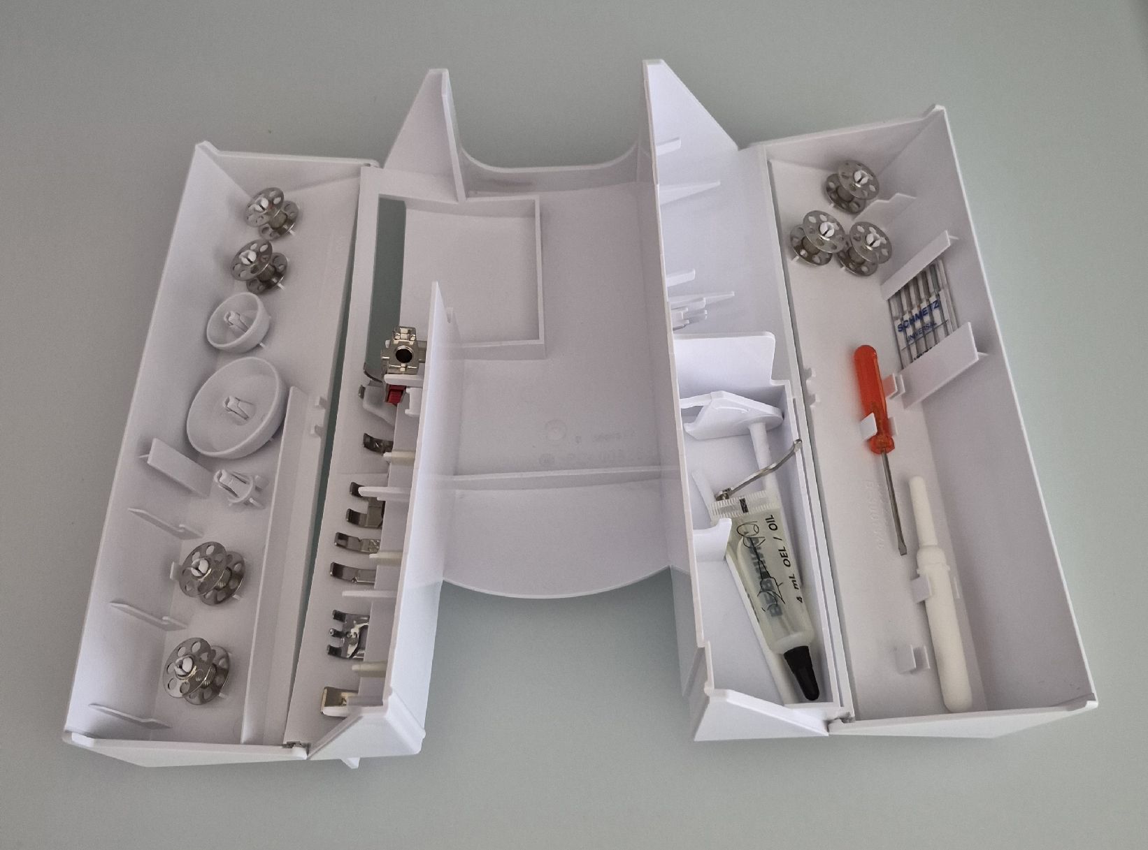 Bernina Macchine da cucire: Bernina Zubehörbox  – Usato da Rothenburg venduto da Rofivo