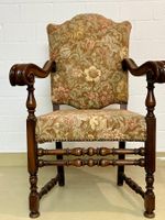 Antiker Armlehnsessel Holz mit klassischem Blumenmusterbezug