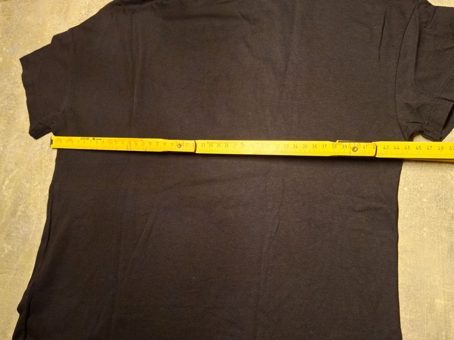 C&A T-Shirts: T-shirt taille XS marque C&A – Gebraucht aus Villiers von san_jn5w 5