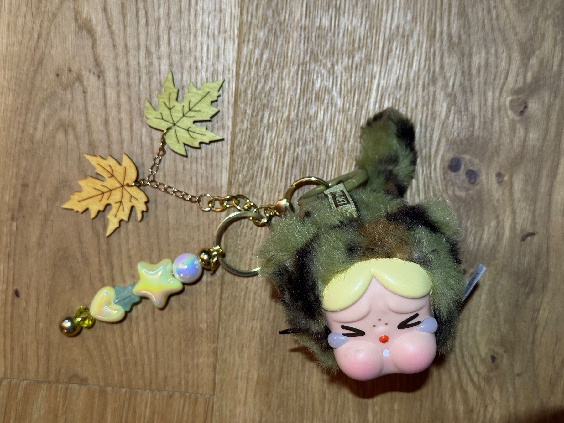 Pop Mart Statuette: Authentic custom Cry Baby Camo – Nuovo e nell'imballaggio originale da Airolo venduto da MomTheBraggerStudio
