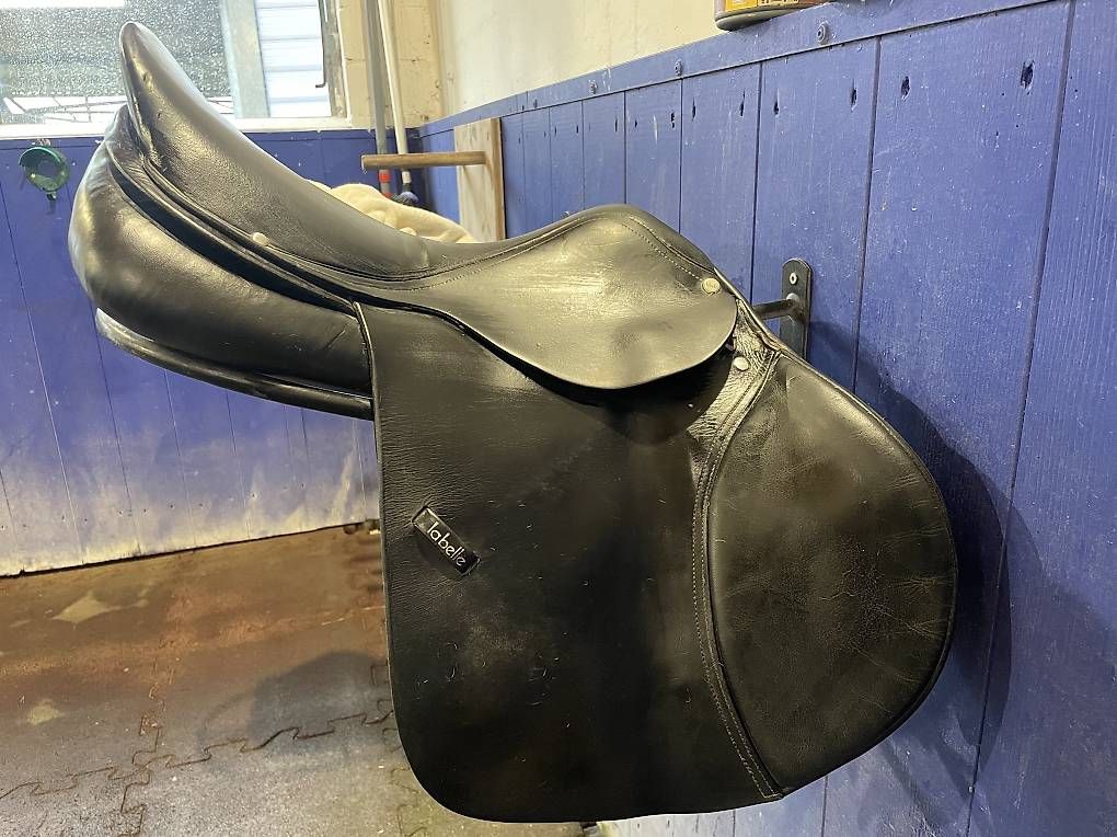 Selle & Accessori: Labelle Sattel Schwarz – Usato da St. Gallen venduto da gb05 1