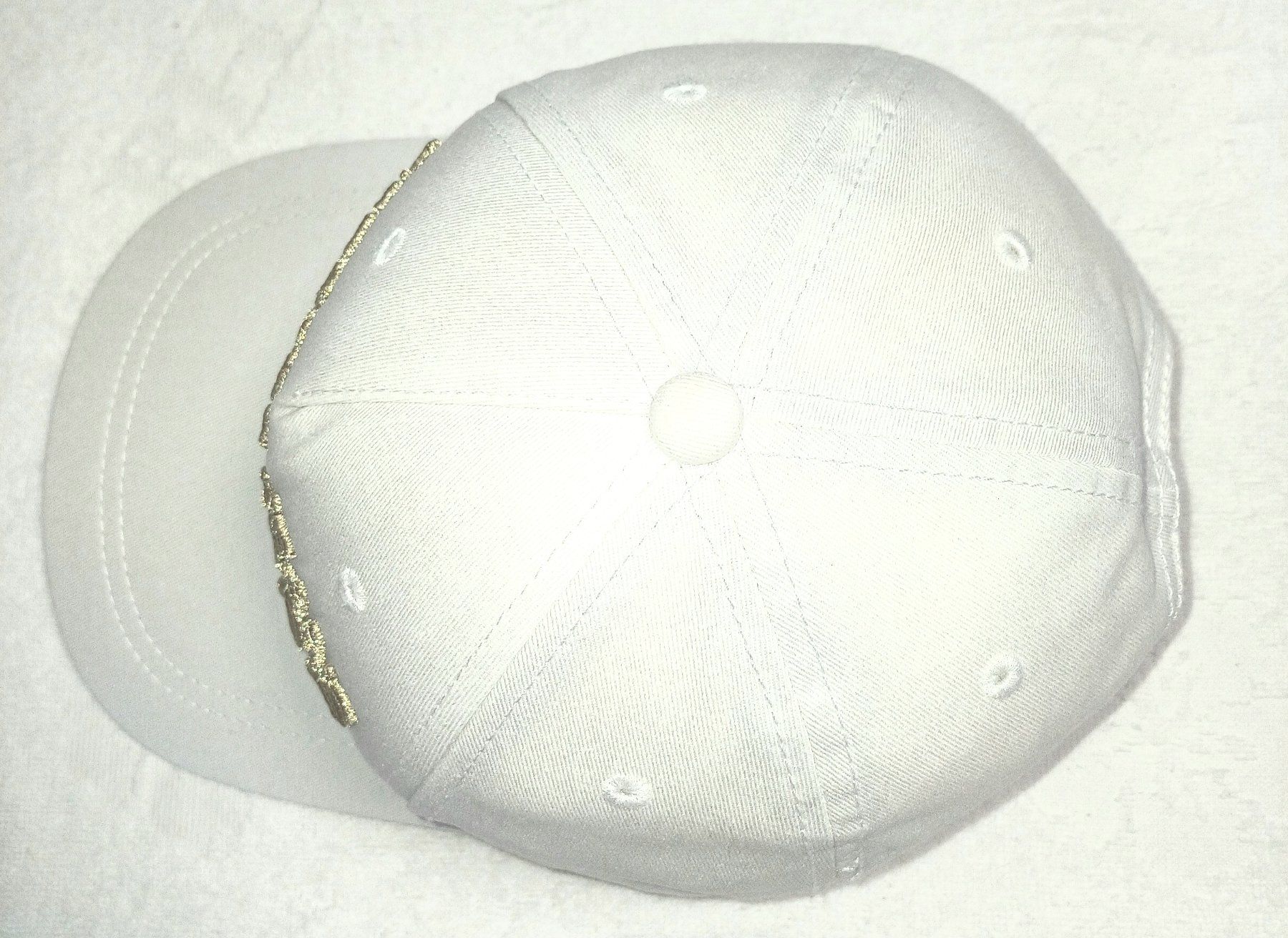 Versace Altro in  Abbigliamento & Accessori: VERSACE JEANS COUTURE- BASEBALL CAP – Usato da Thalwil venduto da best4less 8