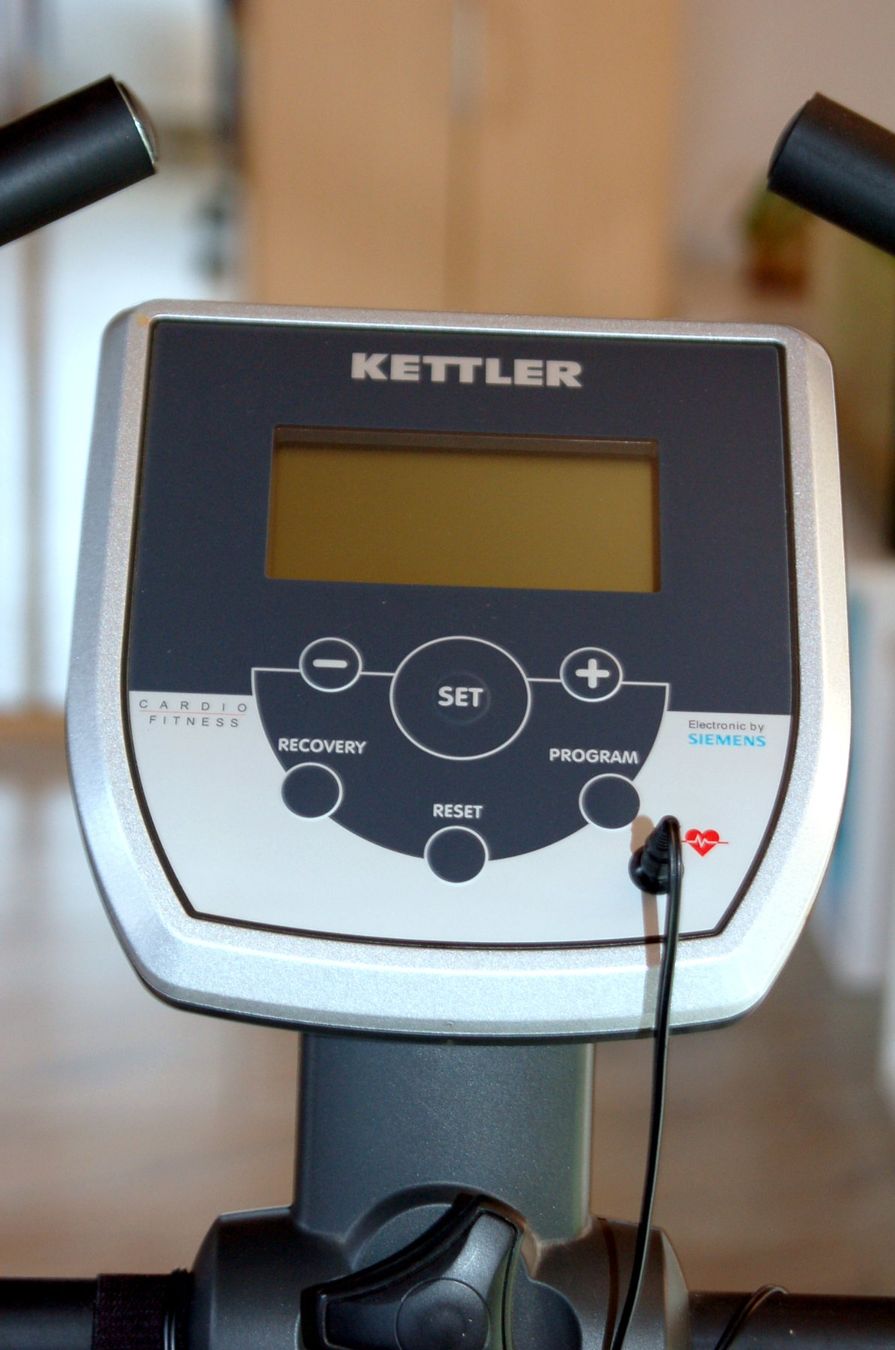 Hometrainer: Hometrainer mit Trainingscomputer – Gebraucht aus Zeiningen von dor_k786 2