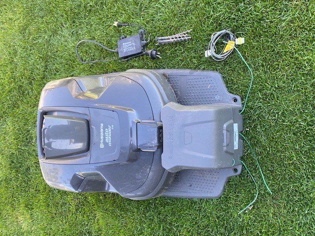 Husqvarna Tagliaerba: Rasenroboter Husqvarna 315 – Usato da Wetzikon ZH venduto da kunz2067
