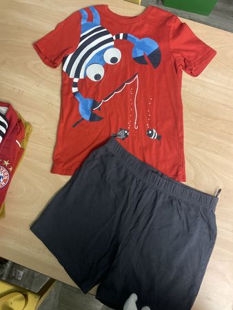 Neues C&A Sommer Outfit Junge Gr. 134/140