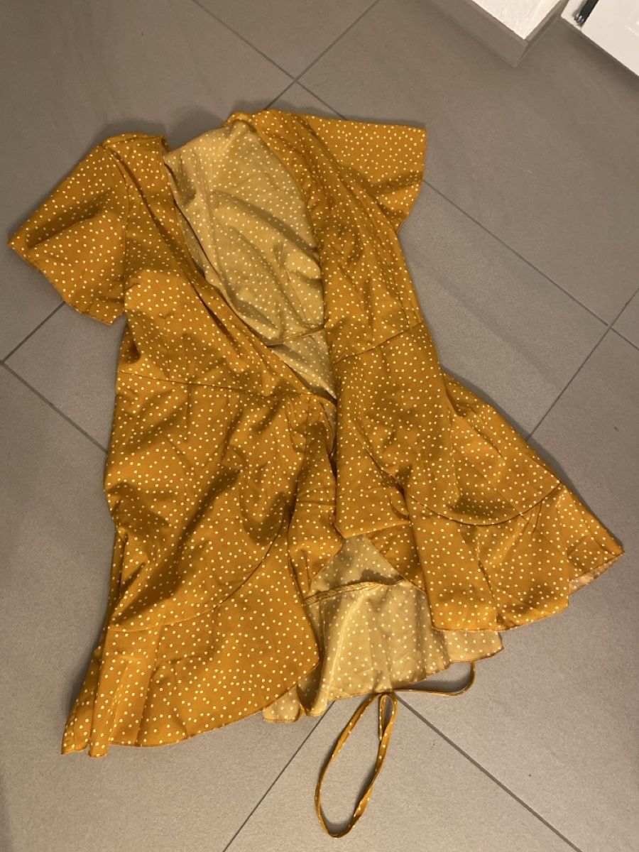 Shein Robes: Wickelkleid – D'occasion à Chur par dan_tp5n
