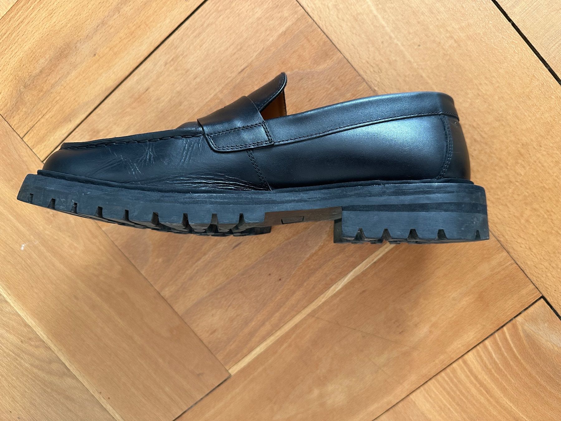 Chaussures hommes: Common Projects schwarze Leder Loafer mit Profilsohle Gr. 42 – D'occasion à Zürich par Michael_CK 4