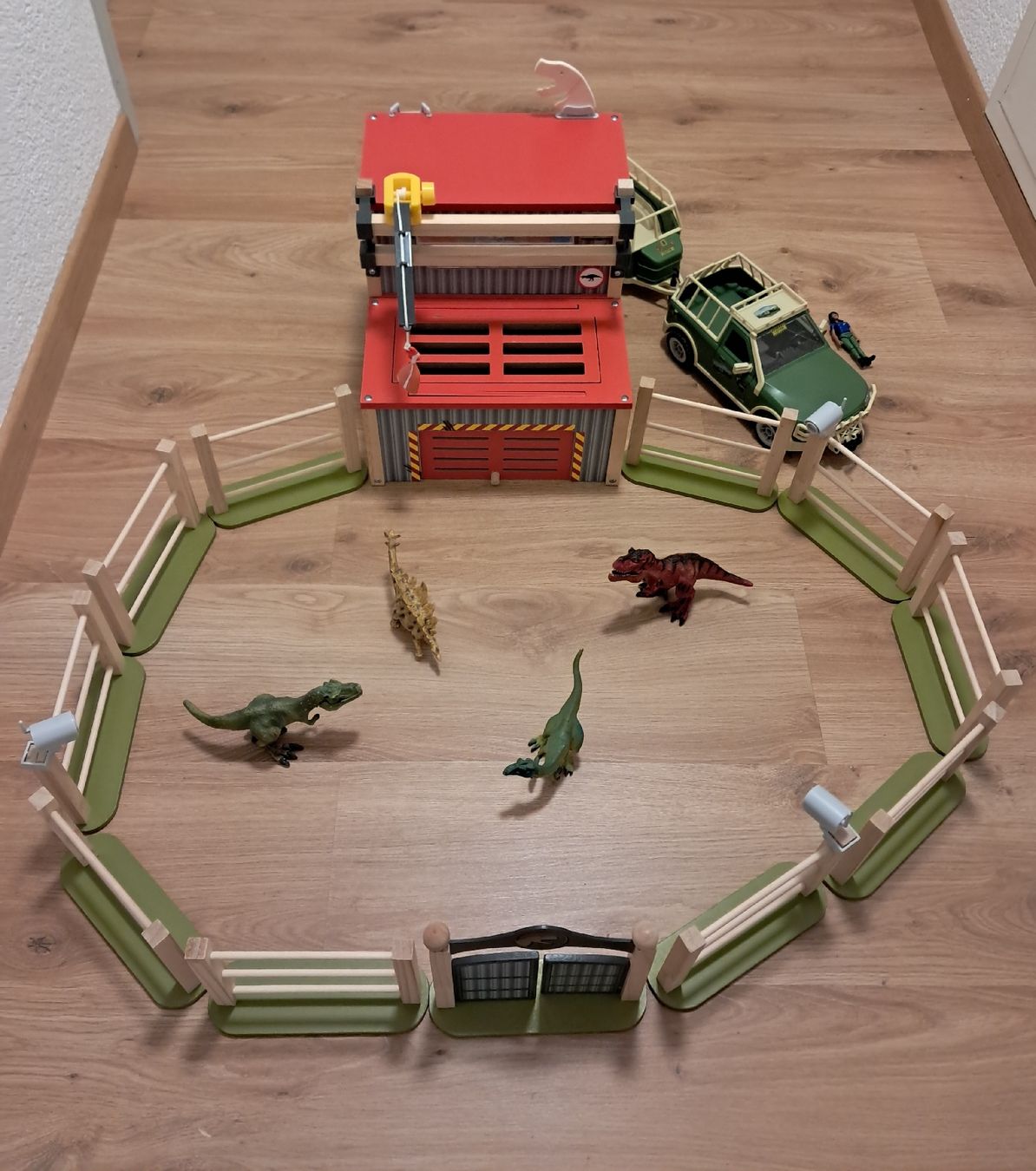 Giocattoli: Dinosaurierstation – Usato da Abtwil venduto da sabrina080
