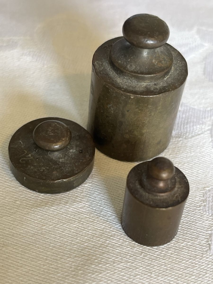 Altra tecnologia per ufficio: Alte Gewichte, Messing Gewichte, antike Gewichte, Top! – Usato da Münchenstein venduto da Sozial_Labor_Brocki 3