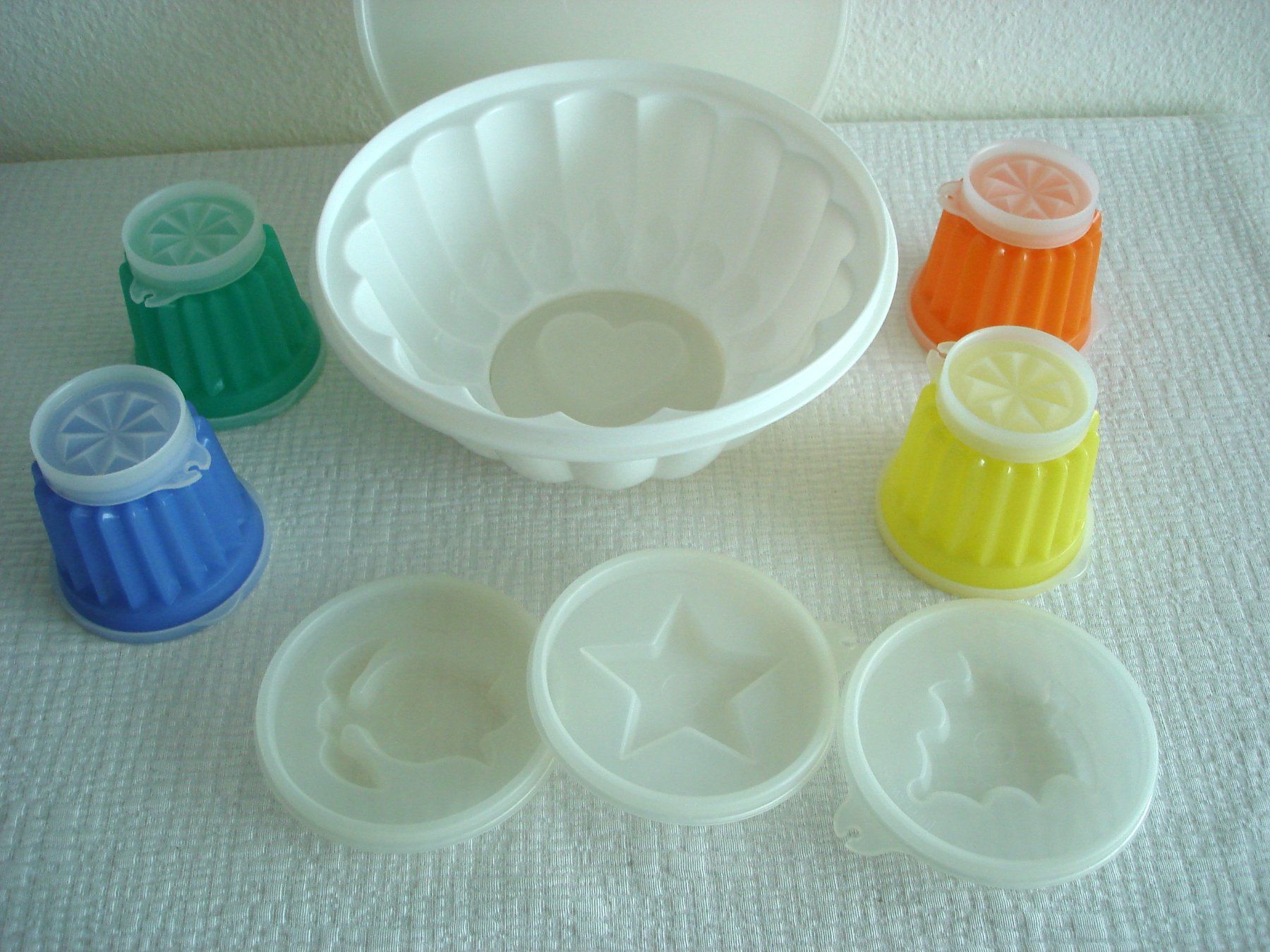 Tupperware Behälter & Ähnliches: Tupperware Puddingform-Set Kleiner Prinz & 4 Puddingförmchen – Gebraucht aus Regensdorf von anna059 1