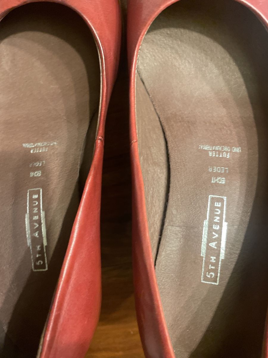 Scarpe da donna: Rote Lederpumps 5th Avenue Gr. 38 – Usato da Engelburg venduto da Identity 5