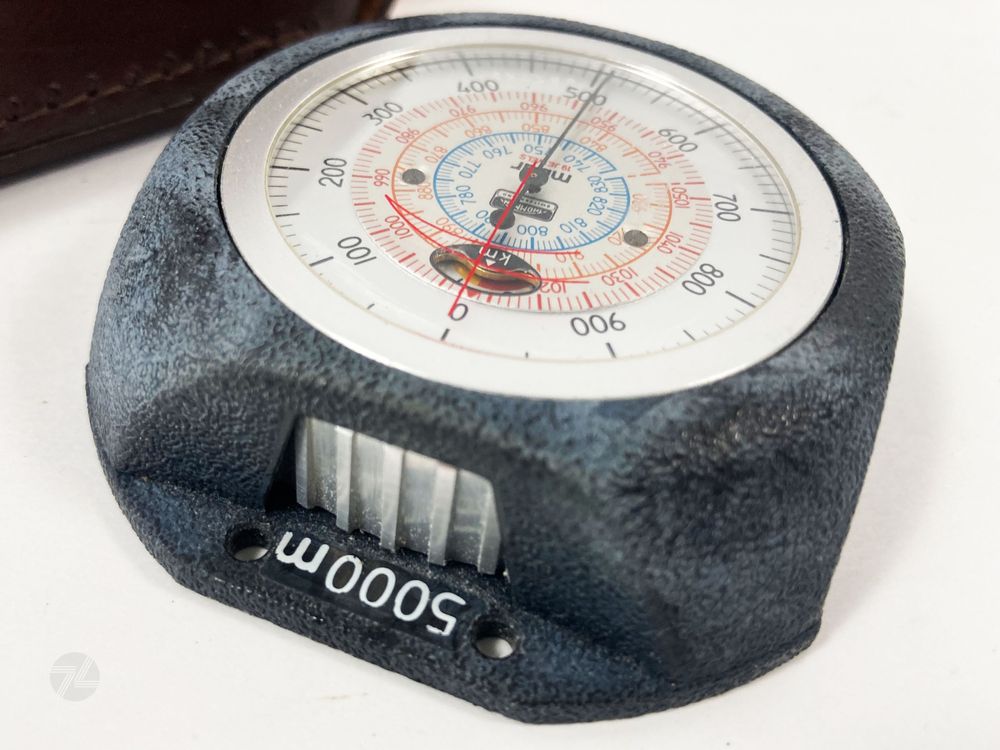 Thommen 5000 m Höhenmesser Altimeter im Lederetui Swiss Made (Gebraucht ...