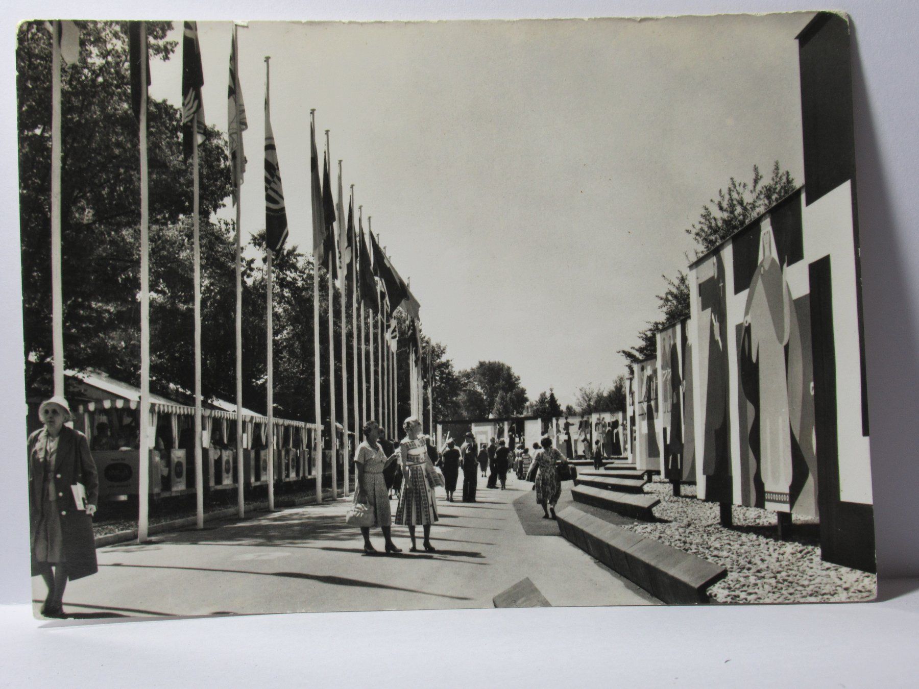 Cartoline postali: Zürich , SAFFA  "  Linie "   1958 – Nuovo (secondo la descrizione) da Grenchen venduto da Bluemchen1900