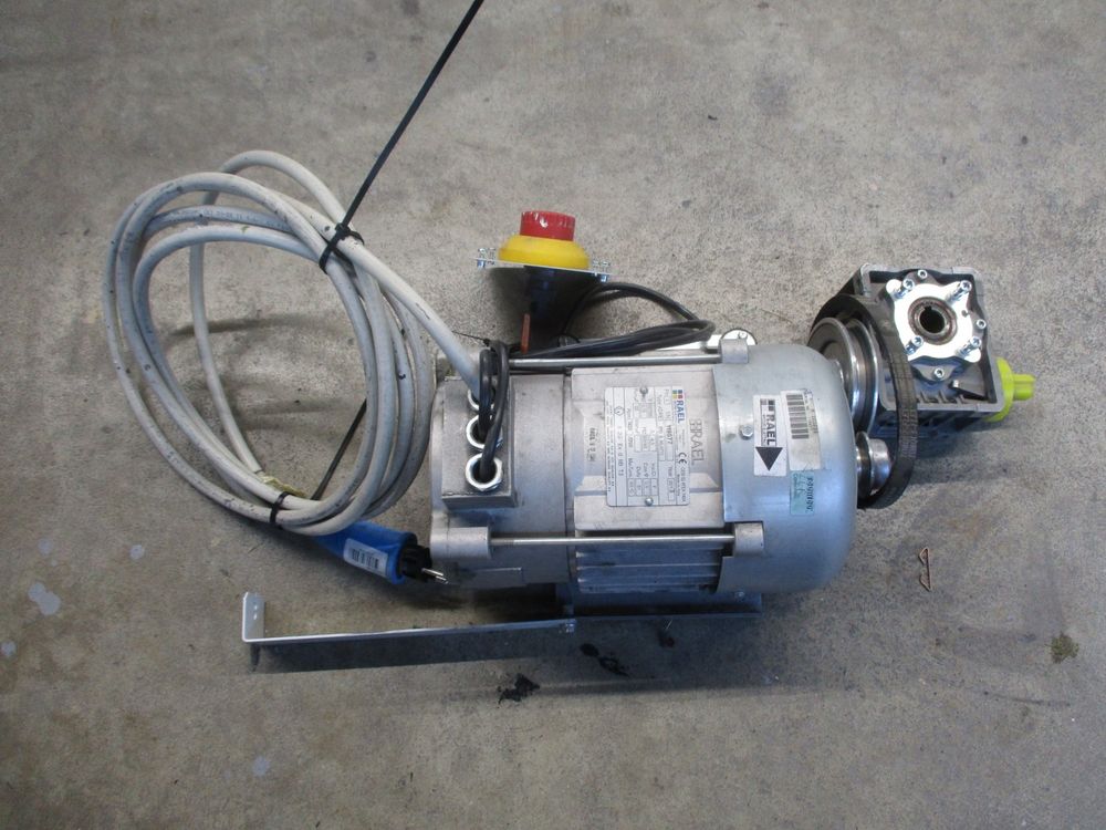 Elektromotor 230V mit Schalter / RAEL (Gebraucht) in Täuffelen für CHF ...