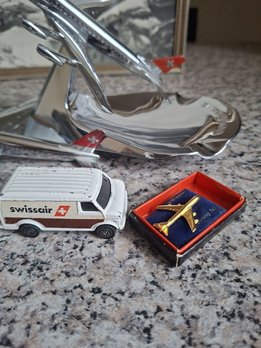 Swissair Kit di modellismo & Modellini statici: Swissair Konvolut – Usato da Oberhasli venduto da Cortina 8