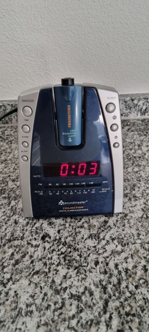 Radio: Digital alarm clock Radio – Usato da Oberwangen TG venduto da jan_y6sm