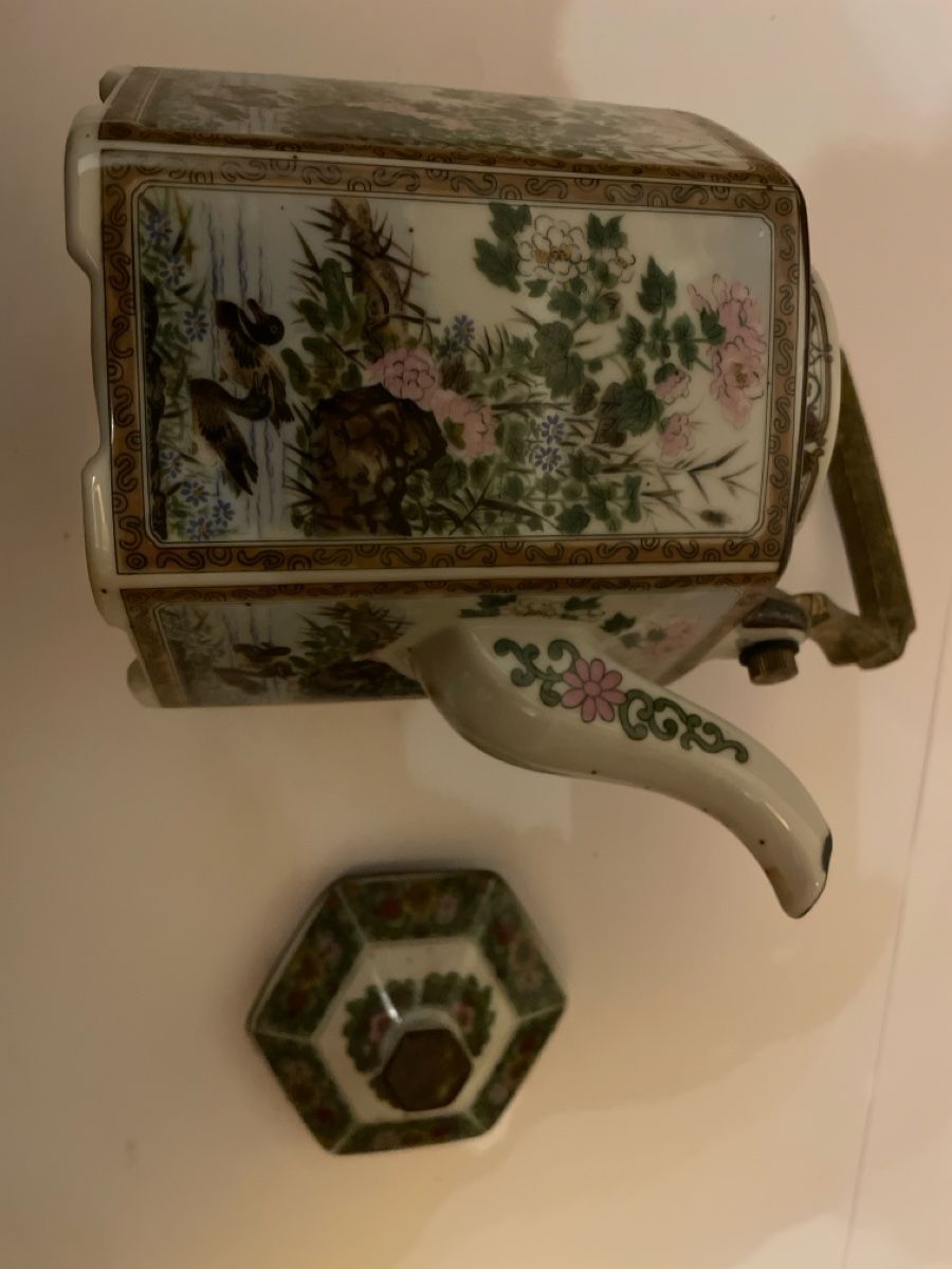 Set di piatti: Tee-Set, Teekanne mit 7 Tassen – Usato da Schaffhausen venduto da Kolibri023 2