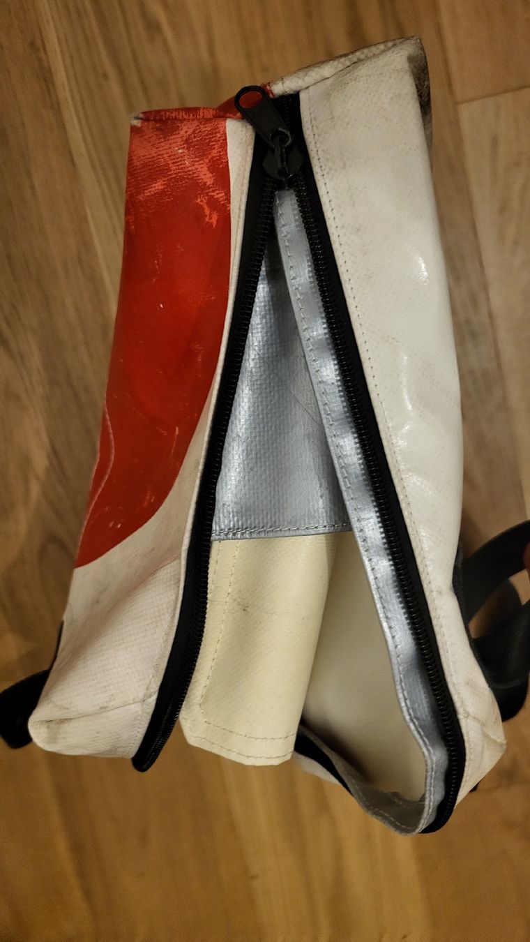 Freitag Taschen: Freitag Laptoptache F77 BEN – Gebraucht aus Sierre von val_vs7v 6