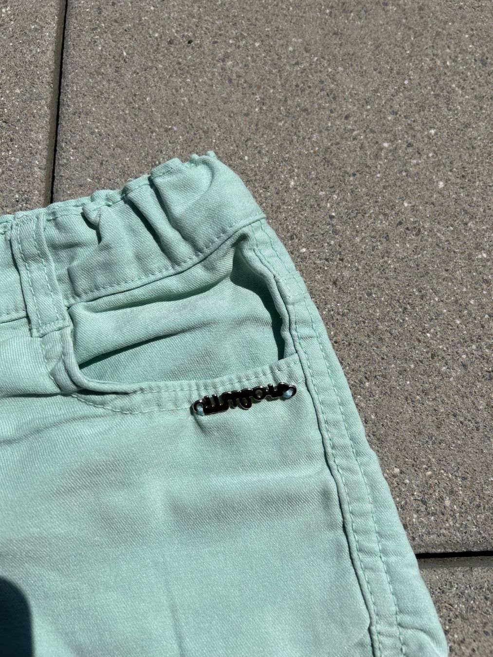 Pantaloni: Jeans-Shorts Grösse 128 – Usato da Niederhelfenschwil venduto da aur_ms6f 2