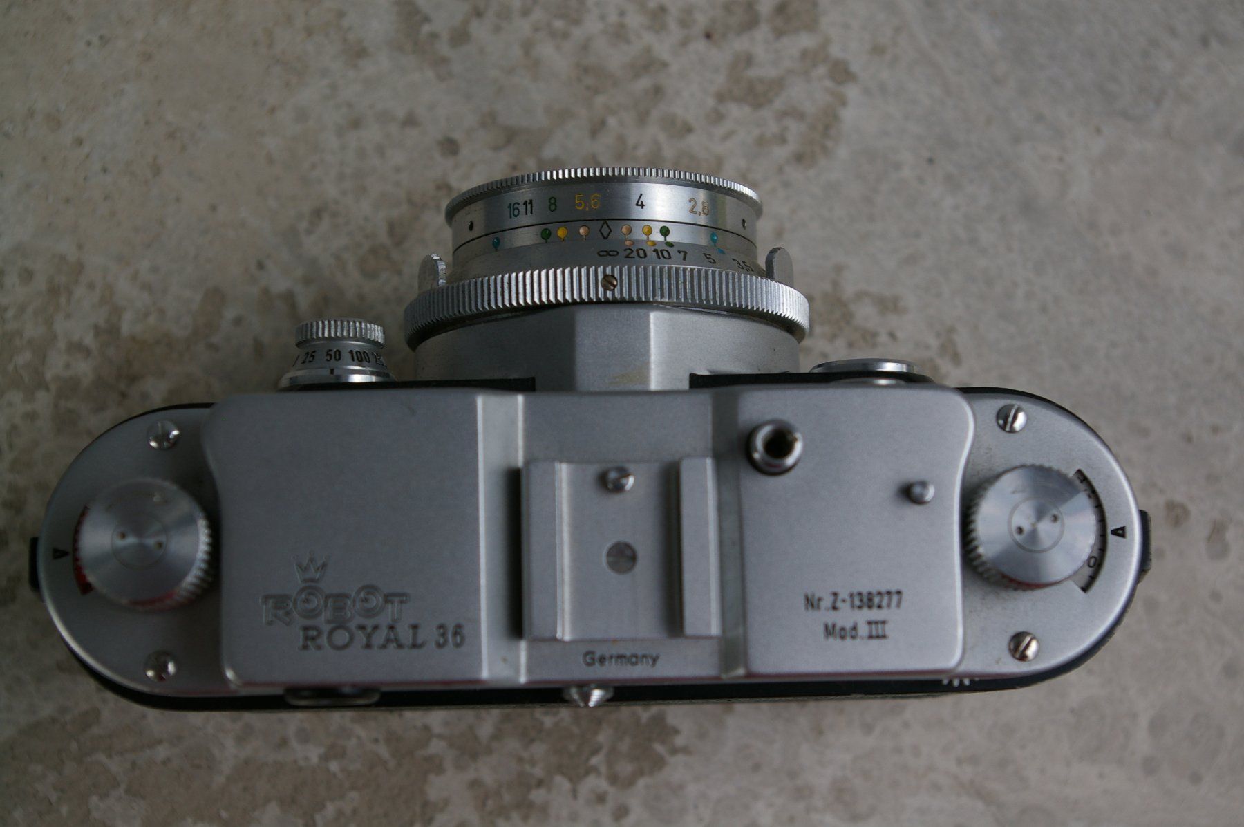 Fotocamera: antike Fotokamera ROBOT ROYAL 36 – Difettoso da Niederurnen venduto da mowgli_1963 2