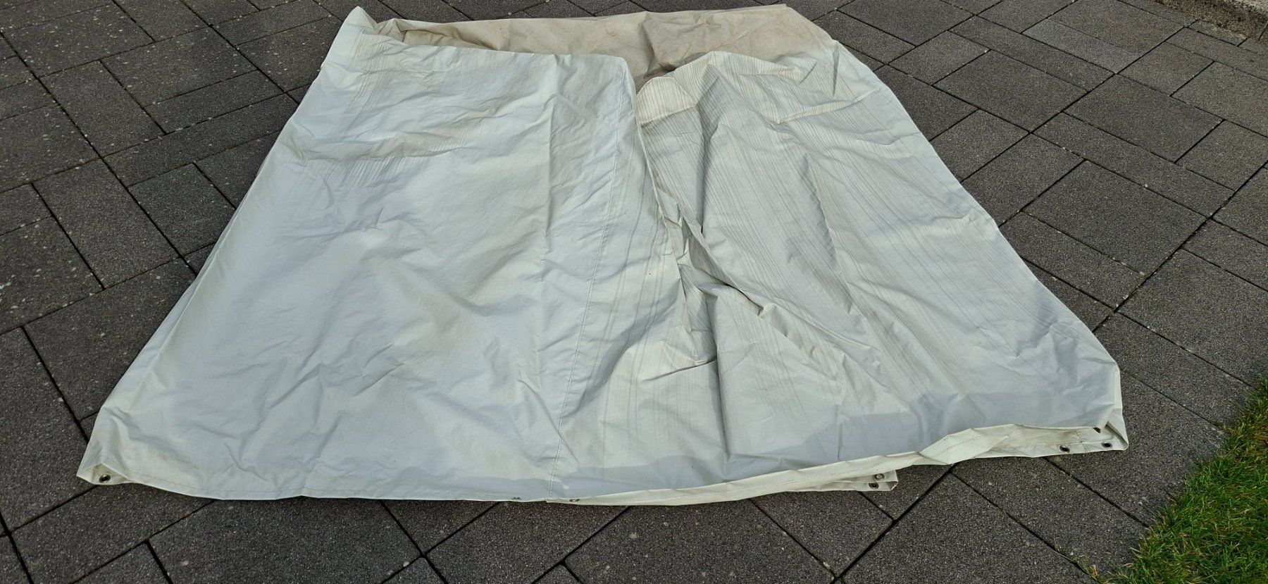 Coperture: Strandkorb-Abdeckung – Usato da Thun venduto da Beathun 4