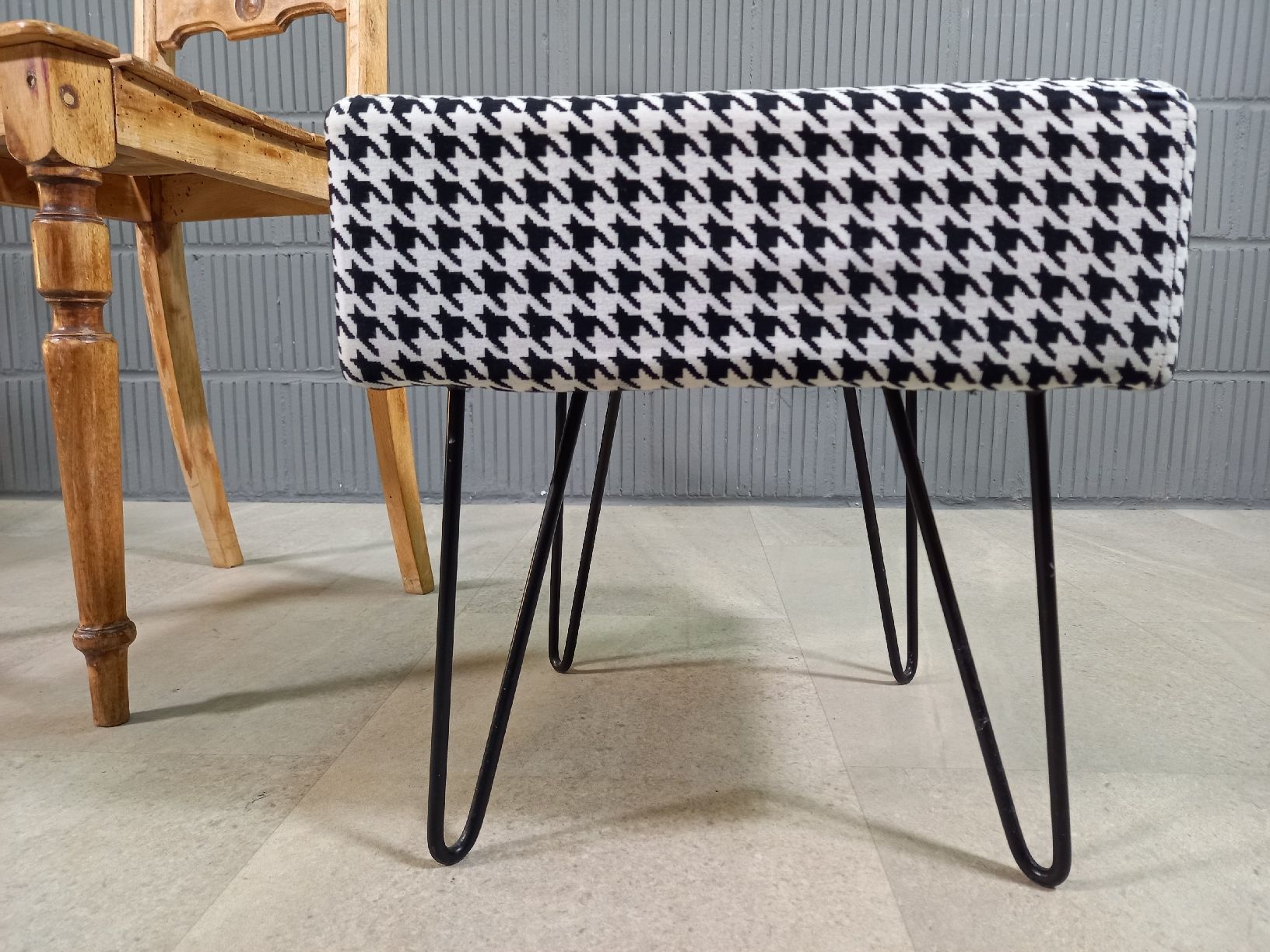 Sgabelli: Polsterhöcker Ottomane Beistellhocker Höcker Hocker – Usato da Nottwil venduto da Wondewa-Shop
