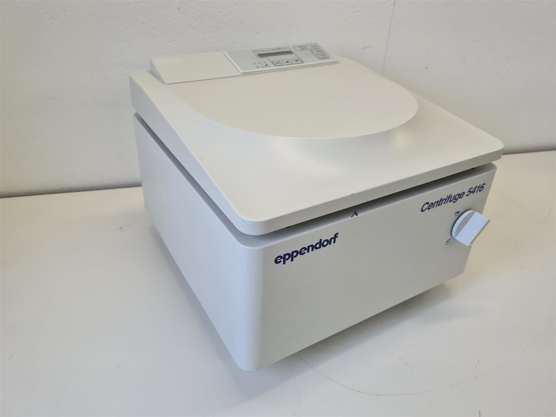 Kit di modellismo & Modellini statici: Eppendorf 5416 Zentrifuge – Usato da Niederdorf venduto da LeptonAG_Labor