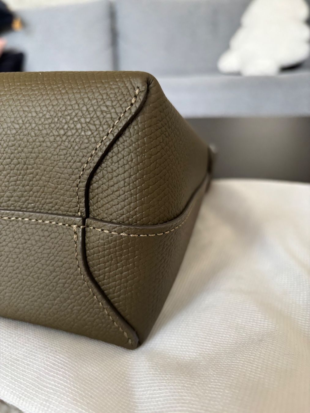 Longchamp Borse da donna: Élégant sac Longchamp vert kaki – Nuovo (secondo la descrizione) da Grugnay (Chamoson) venduto da Esperanza67 5