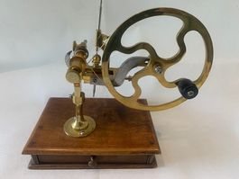 Tour d'horlogerie laiton bois tiroir accessoires  - rare