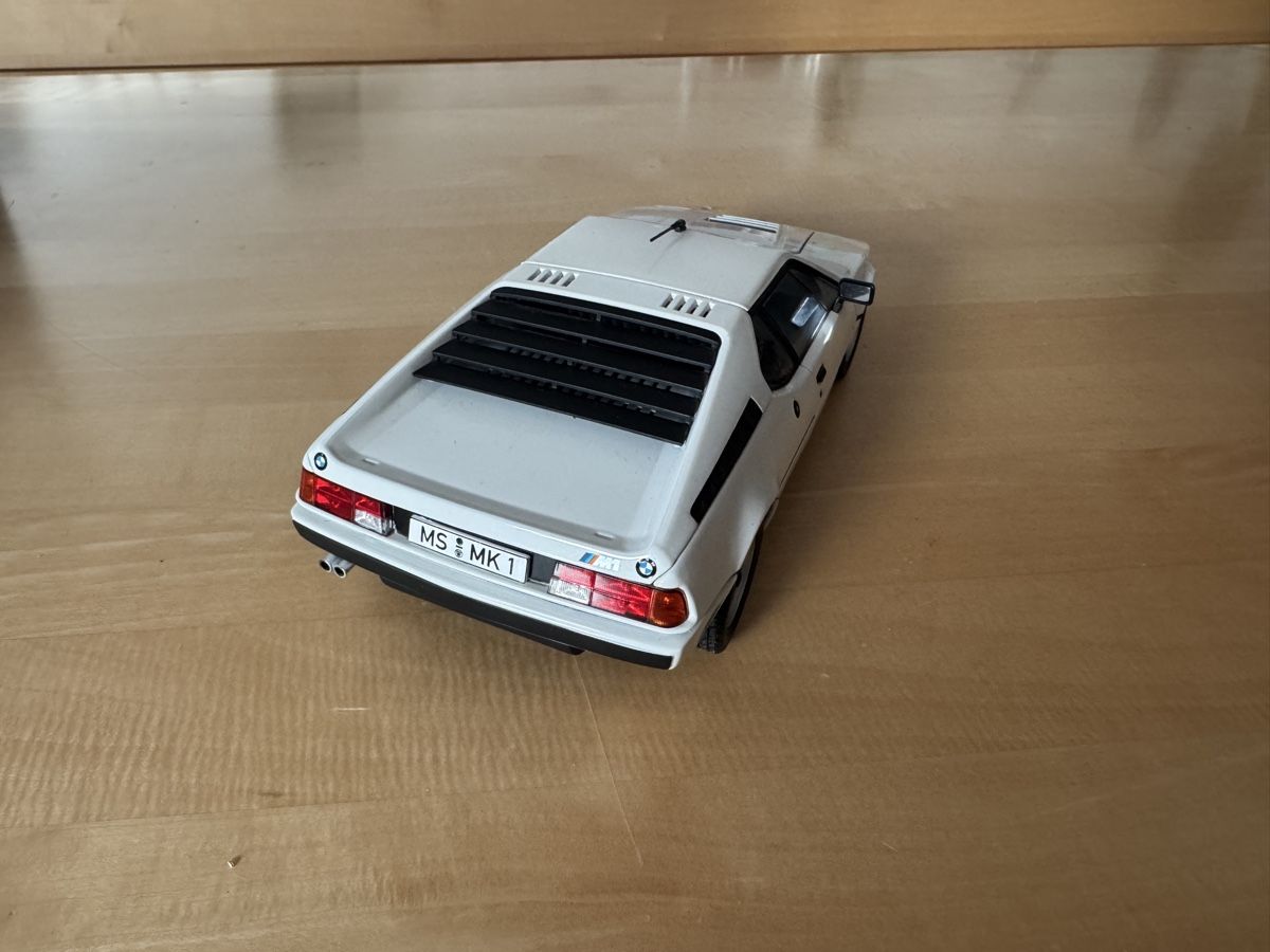 Norev Voitures modèles: Norev BMW M1 1/18 Modellauto Weiss – D'occasion à Ruggell par Forrer1000 3