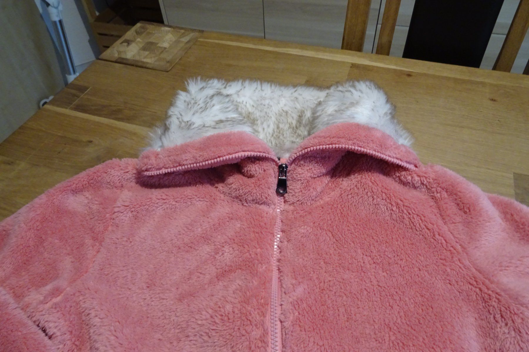 Giacche: kuschelige Sweatjacke Gr. M – Usato da Urtenen-Schönbühl venduto da Lari1 1