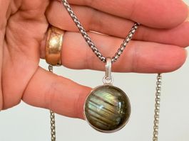 Collier labradorite, élégant et tendance ✨