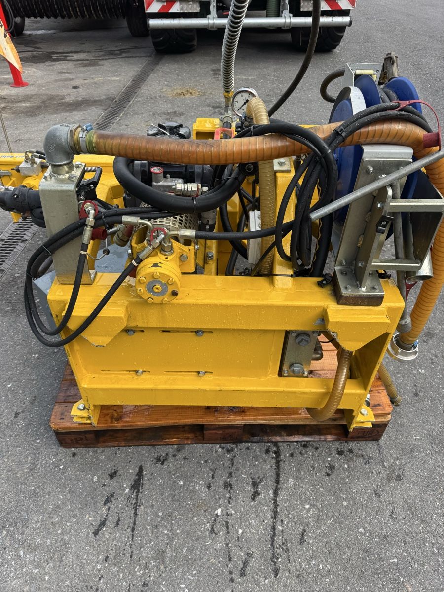 Tutte le macchine: Trilety Waschbalken WBH 35 – Usato da Meiringen venduto da Sgl 4