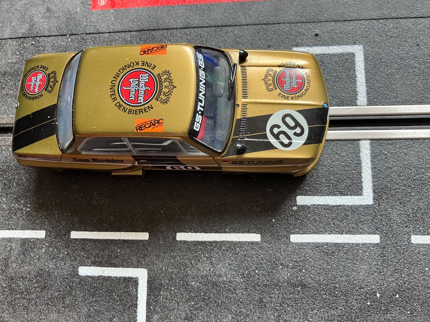 Carrera Piste: Carrera Digital 132 BMW 2002 ti Team Warsteiner 76 – Usato da Möriken AG venduto da schmueke01 2