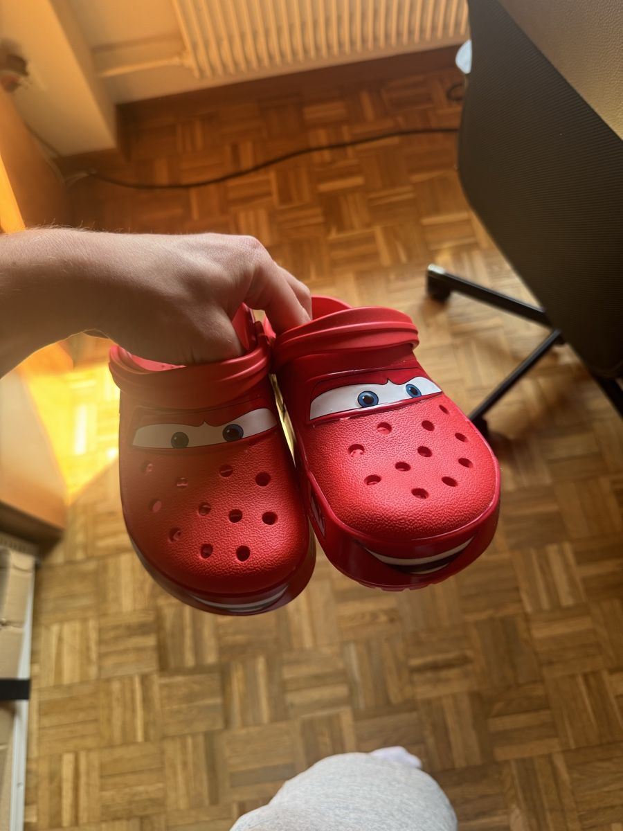 Scarpe da uomo: Cars Crocs Mcqueen – Nuovo (secondo la descrizione) da Kaltbrunn venduto da salomonsandro 1