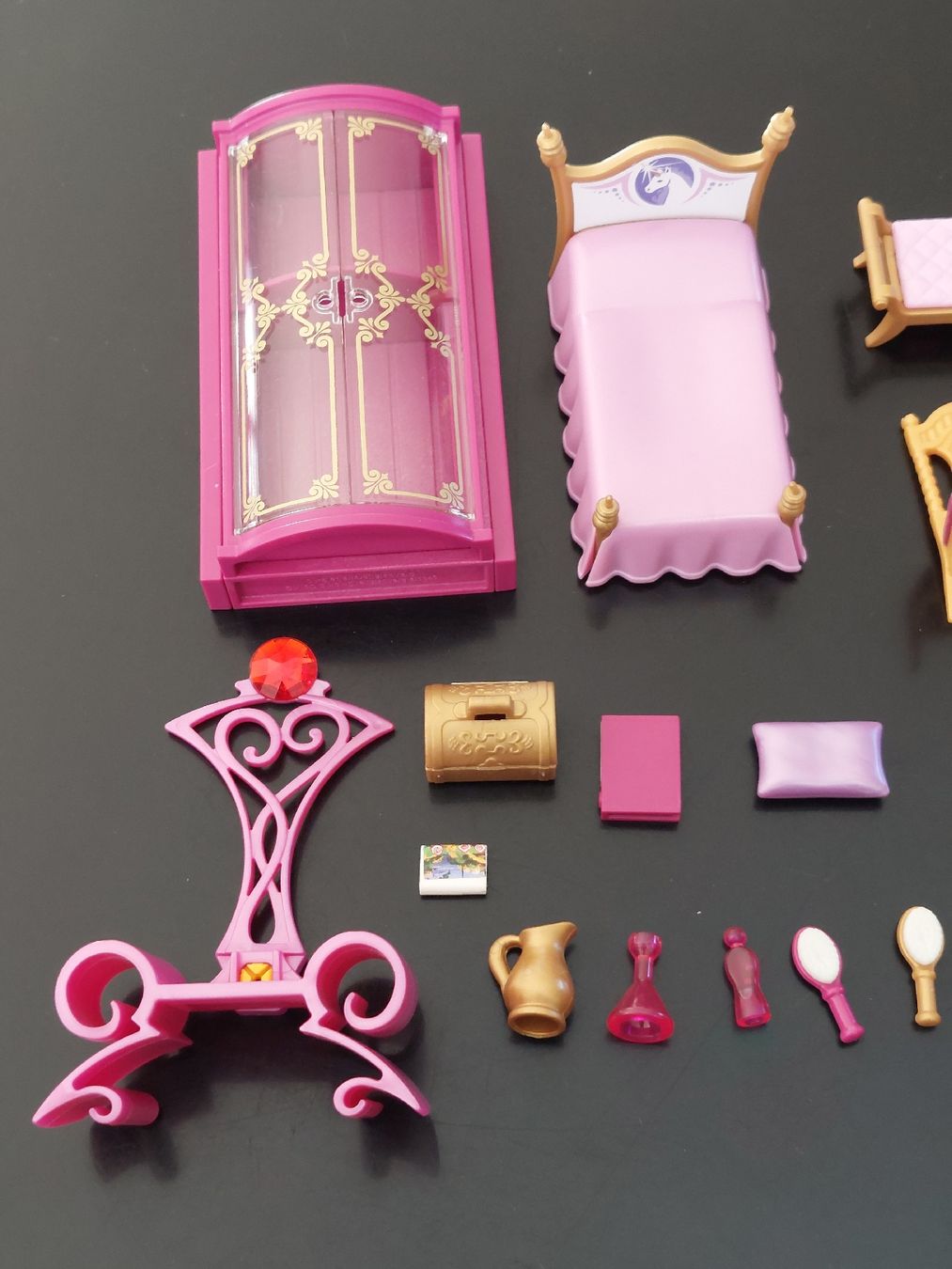 Playmobil Spielzeuge: Playmobil Mädchen Schlafzimmer in rosa – Gebraucht aus Zetzwil von lanst08 1