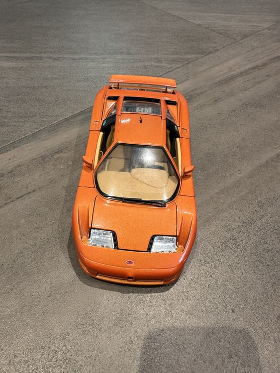 Bugatti EB 119 1991, modèle réduit de voiture vintage, voiture miniature 1/18, modèle de voiture à l'échelle 1/18, années 1990, objet de collection, Bugatti, voiture moulée 1:18 - France