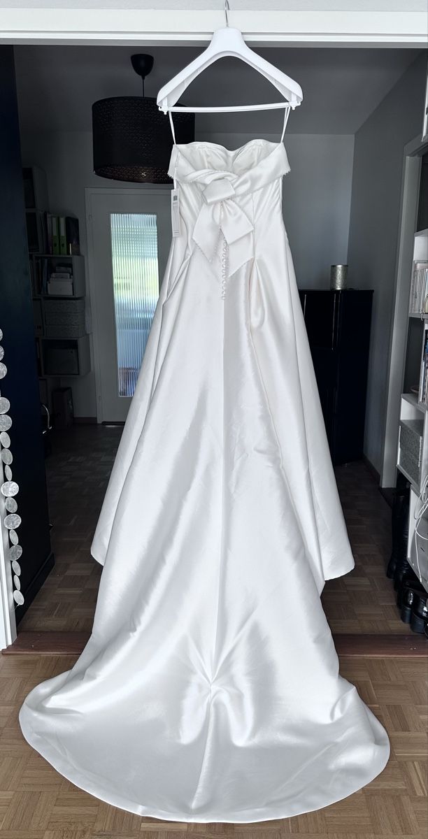 Robes: Robe de mariée NEUVE designer Alberto Palatchi – Neuf avec emballage d'origine à Versoix par kelborn 3