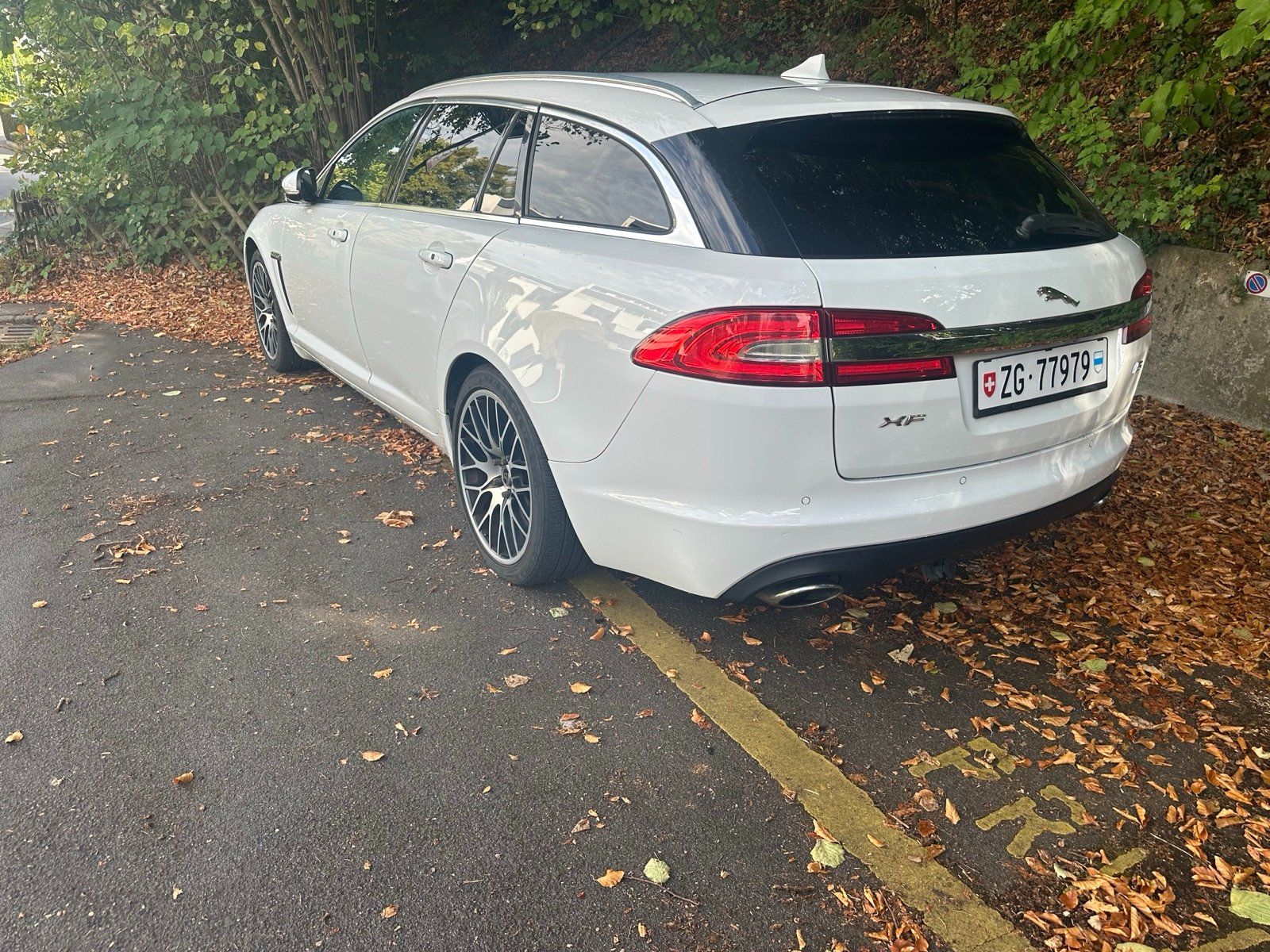 Jaguar Automobili: Jaguar XF 3.0L D S SB – Usato da Cham venduto da inf_cdz6 3