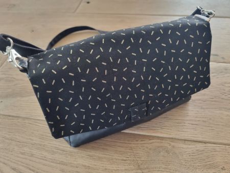 Petit sac à main, "Papa pique et maman coud"