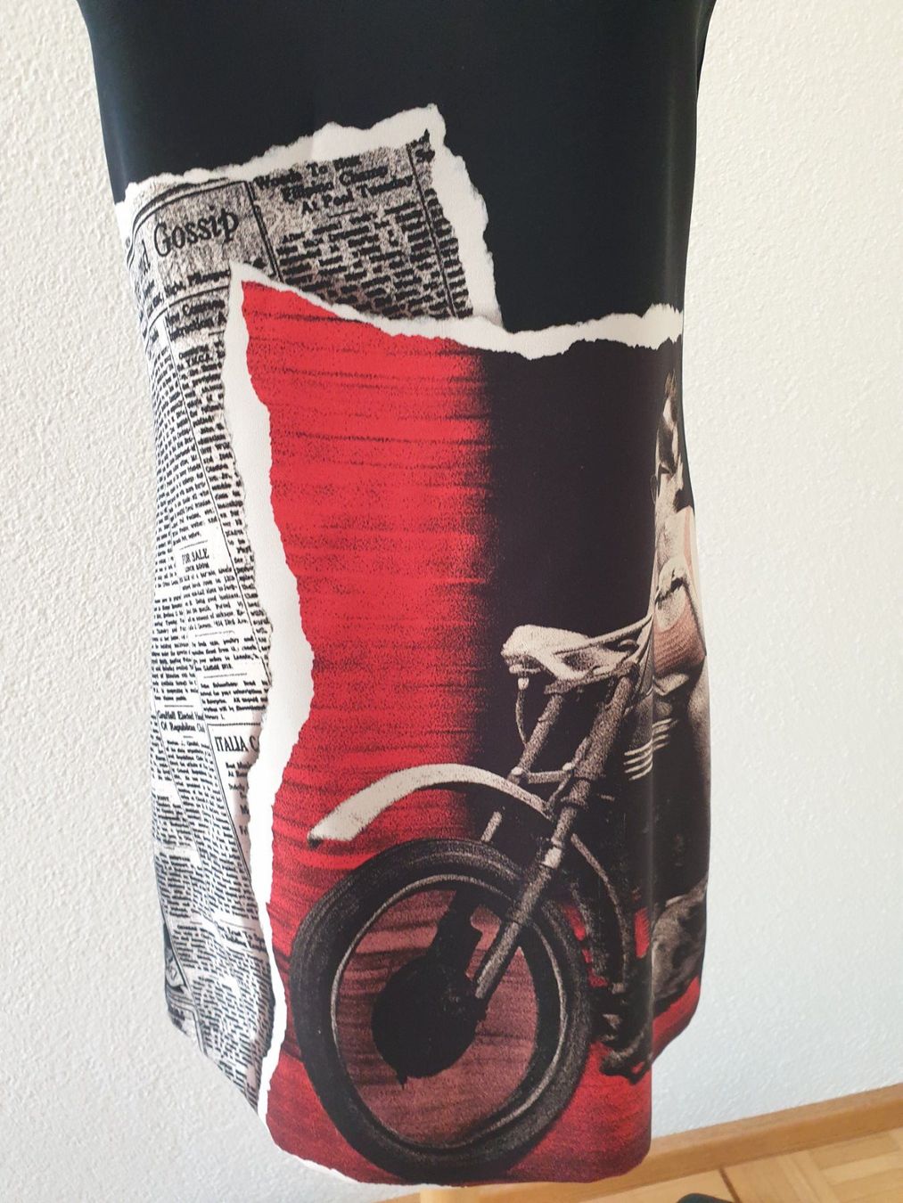 Moschino Kleider: Moschino wunderschönes Printkleid Gr. 34 – Gebraucht aus Bottmingen von sandy_2 1