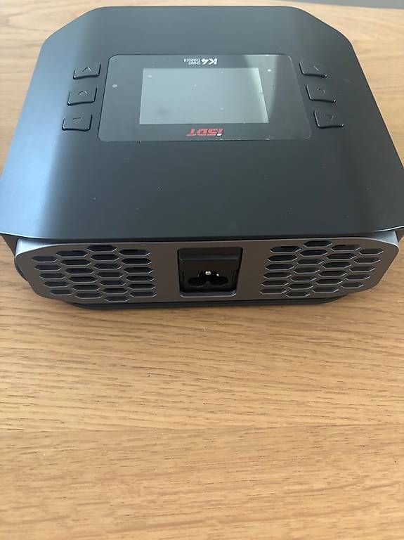 Caricatori & Batterie: Ladegerät iSDT K4 smart Charger – Usato da Bützberg venduto da Banj 2