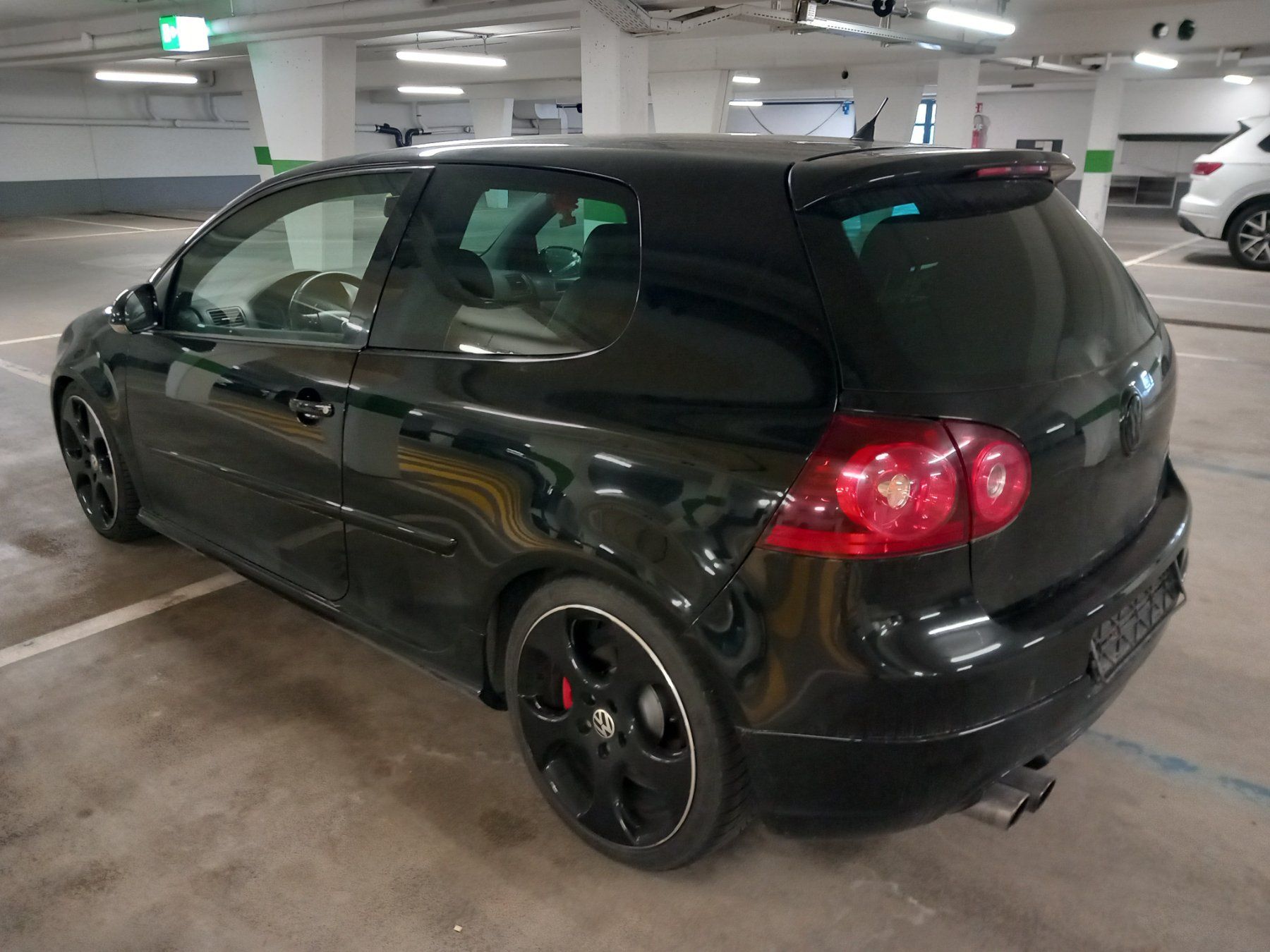VW Autos: VW Golf GTI 2.0 Edition 30 – D'occasion à Bremgarten b. Bern par Skyrose 3