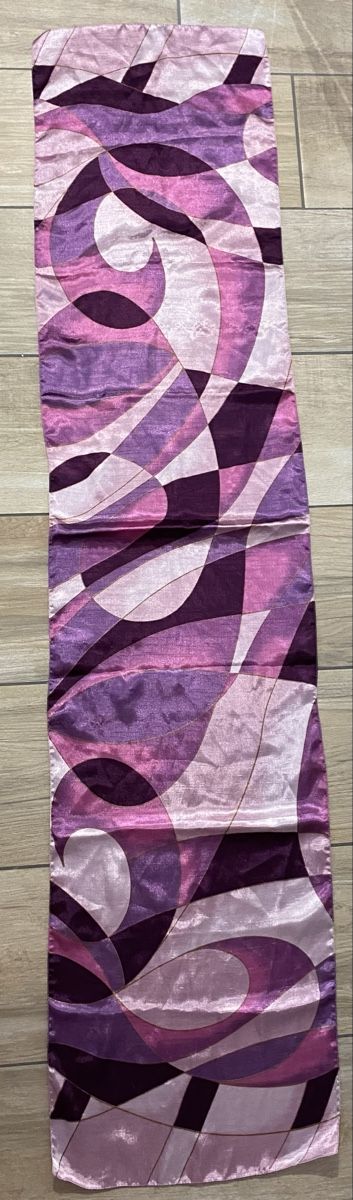 Foulards, Tücher & Schals: Damen Halstuch Pink Violett Muster gebraucht – Gebraucht aus Hausen AG von corinne_g 1
