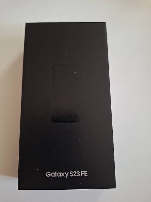 Samsung Telefoni cellulari / Smartphones: Samsung Galaxy S23 FE 128 GB – Usato da Schinznach-Dorf venduto da StoepfiR 2