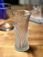Elegante Blumenvase Glas Gerillt Vintage Look Deko Frühling